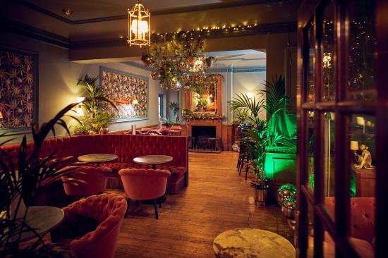 GreenDragonHotel_Hereford_OffaBar