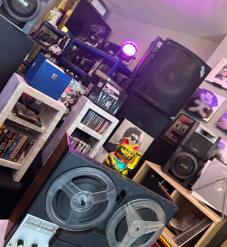 temple_record_music_equipment
