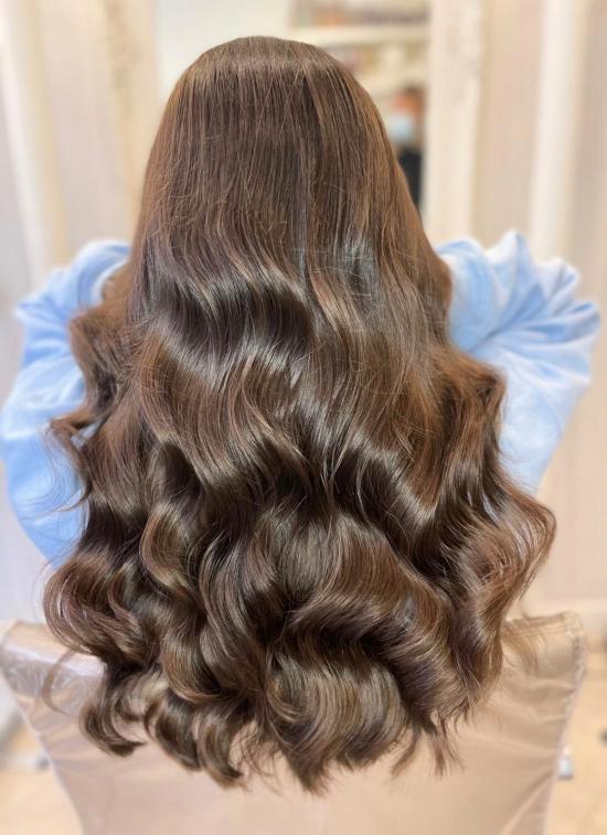 Elle_Martin_Brunette_Hair_Style